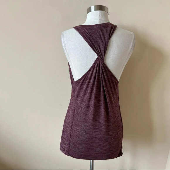 Lululemon go everywhere twist back tank 17888 - Picture 6 of 8